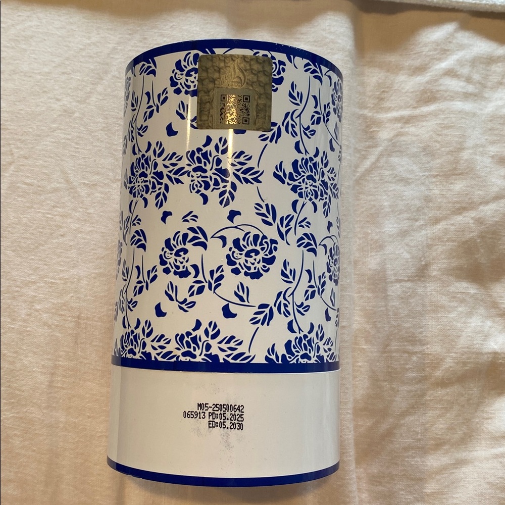 Lattafa Petra Eau De Parfum. 100 ml. 3.4 Fl. OZ. Gorgeous Scent. - Picture 5 of 10